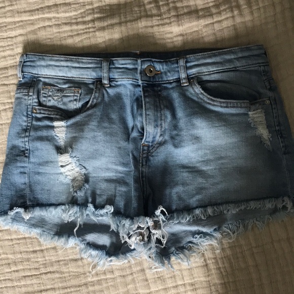 Light Wash Jean Shorts - Picture 1 of 3